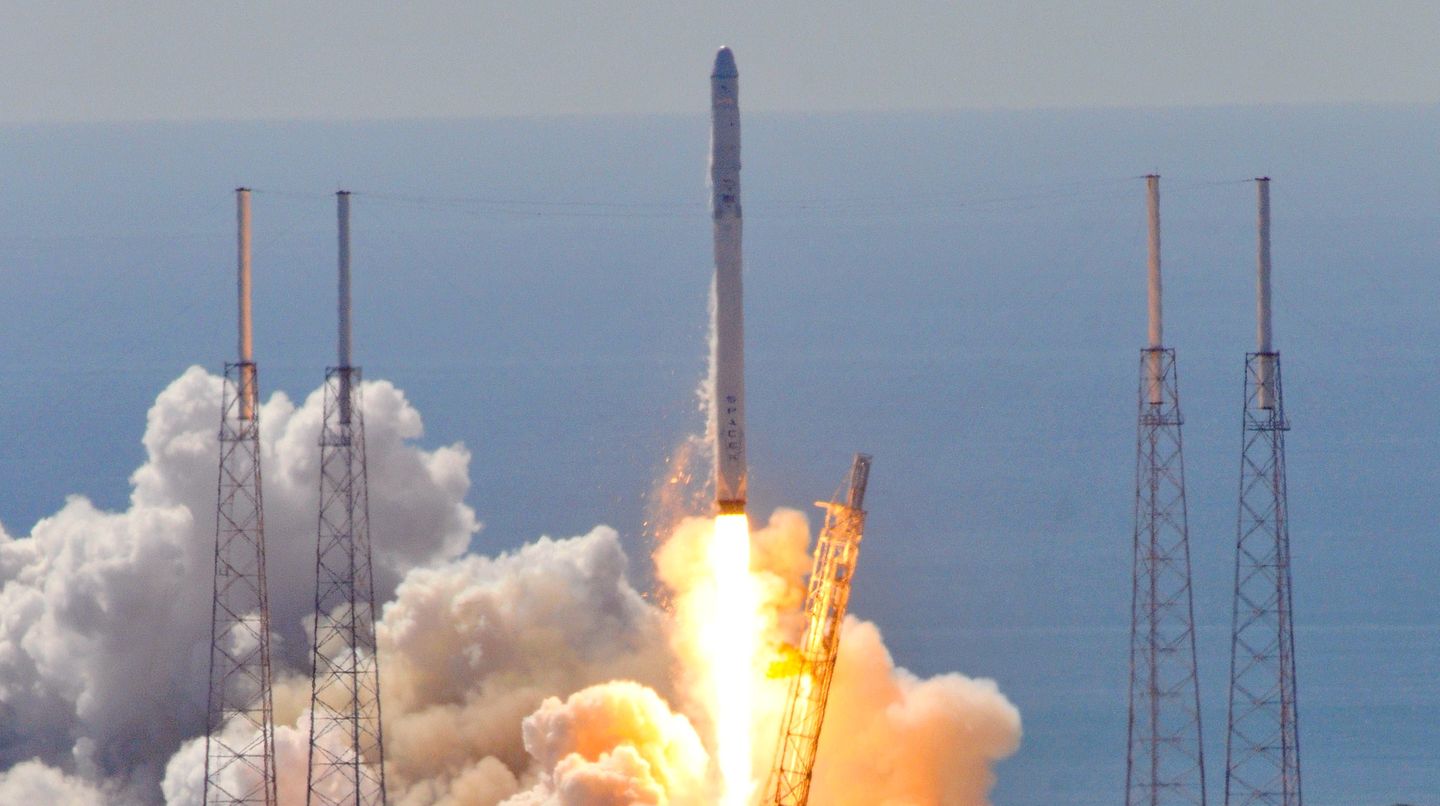 Die unbemannte Falcon-9-Rakete der Firma SpaceX war kurz nach dem Start vom Weltraumbahnhof Cape Canaveral explodiert