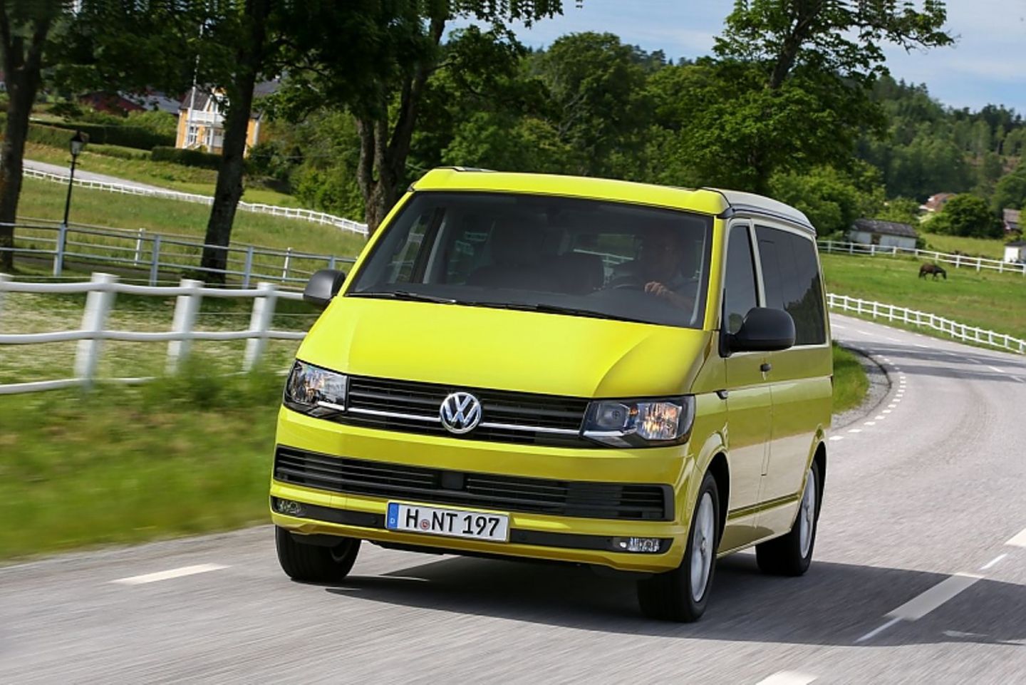 2.250 Kilogramm bringt der VW California Beach auf die Waage.