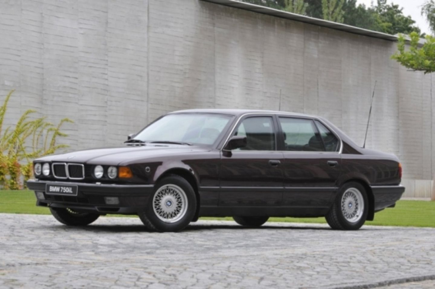 BMW 750iL - Mit ihm wurde Ende der 80er Jahre das Xenonlicht eingeführt