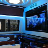 Kinoatmosphäre auf der Autobahn.