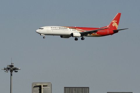 Ein Mann hat versucht, an Bord einer Maschine der Shenzhen Airlines Feuer zu legen