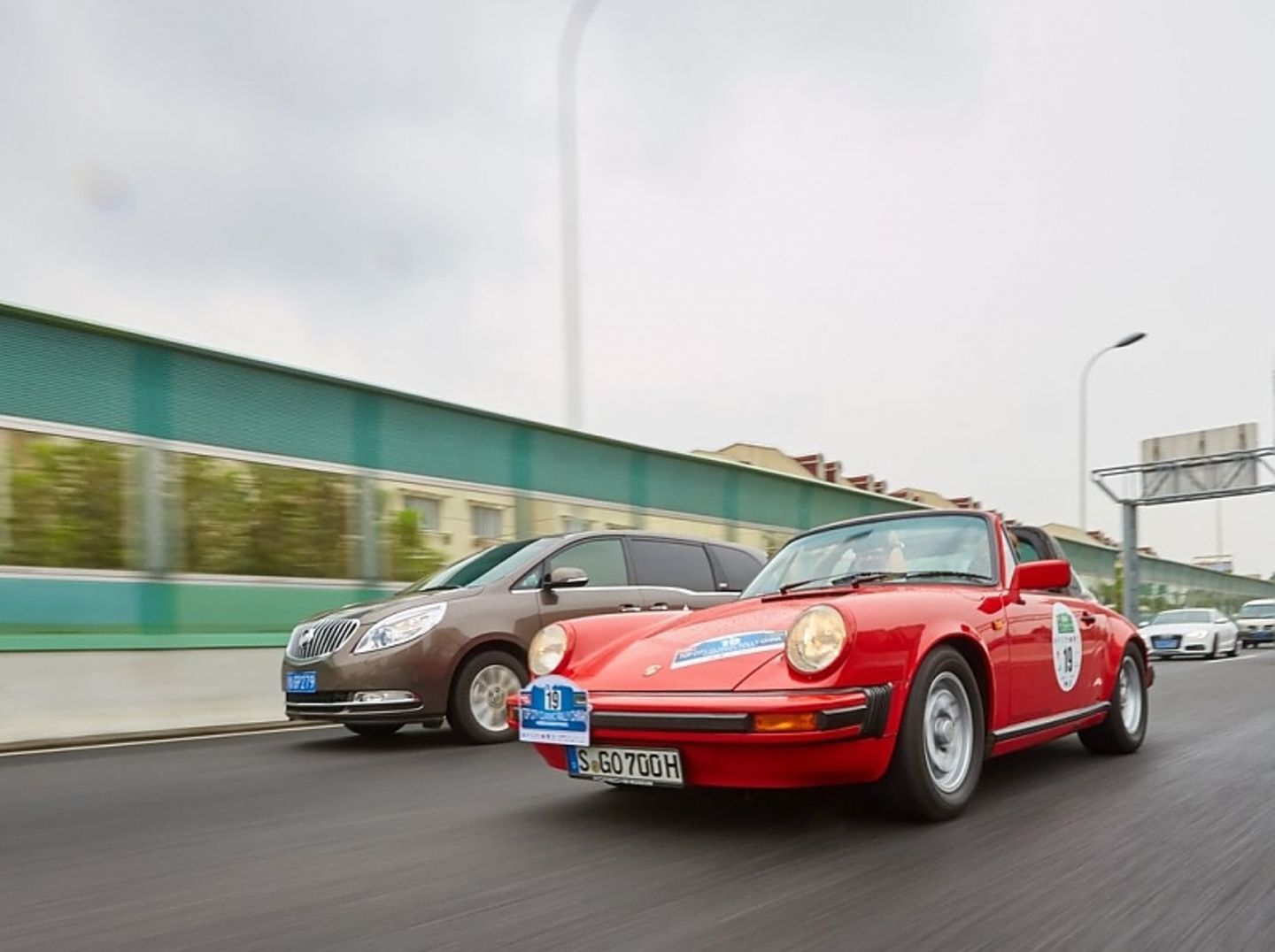 Bis zu 235 km/h ist er schnell.