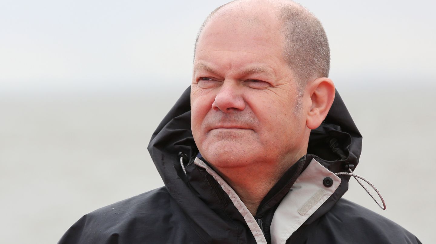 Asylpolitik: Olaf Scholz: "Es geht um schnellere, unbürokratische Entscheidungen" Olaf Scholz: "Es geht um schnellere, unbürokratische Entscheidungen"