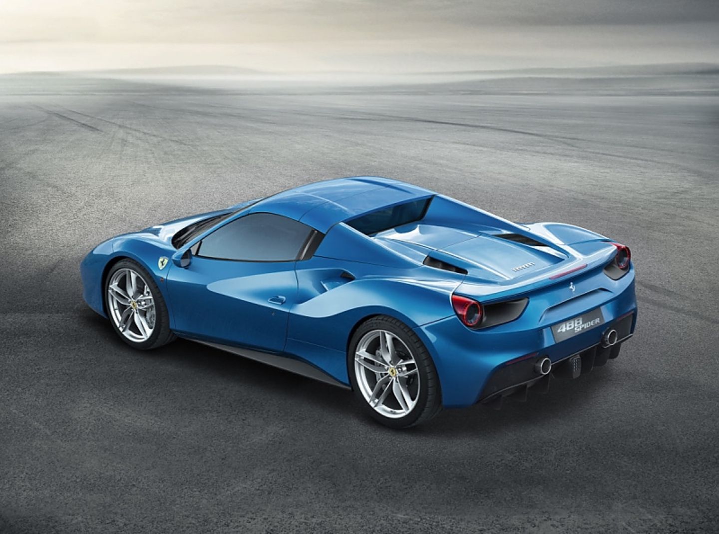 Ferrari 488 Spider - macht auf geschlossen eine gute Figur