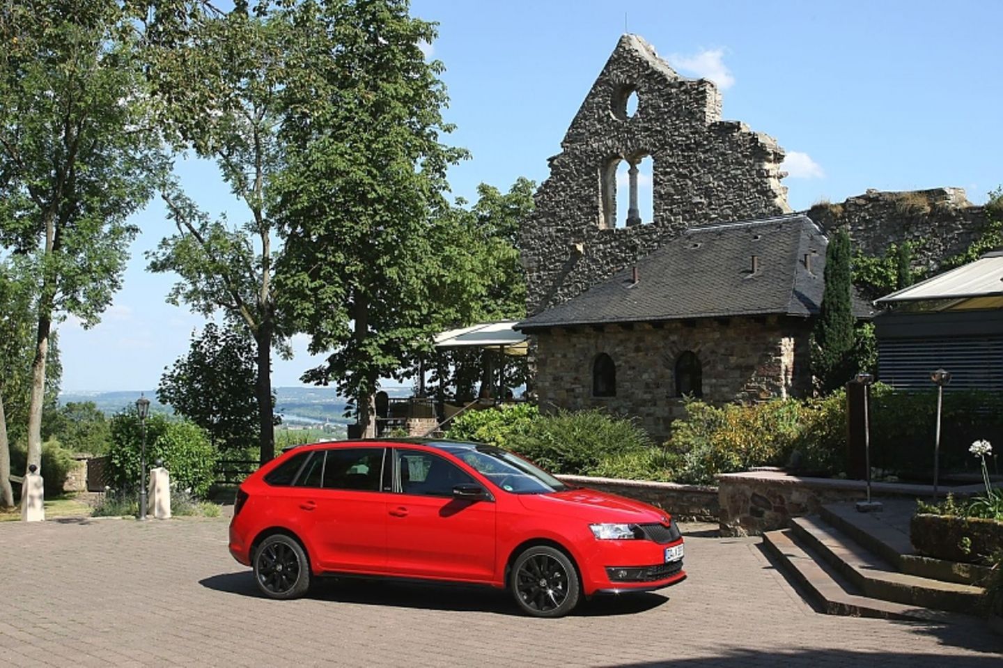 Skoda Rapid Spaceback Monte Carlo ist 4,30 Meter lang