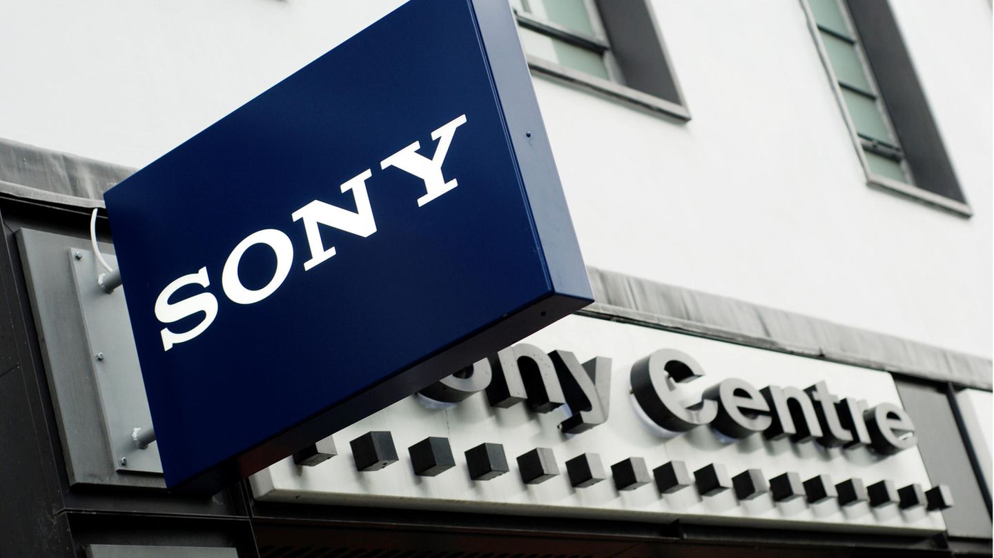 Sony Das Schild vom Sony-Center in Liverpool
