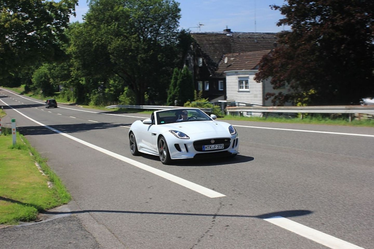 Bei 250 Kilometer pro Stunde geht ihm allerdings die Luft aus.