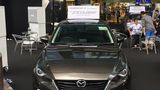 Auf den Straßen von Singapur: Mazda 3 für 103.888 Dollar