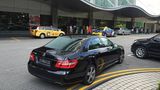 Auf den Straßen von Singapur - Premium geht vor