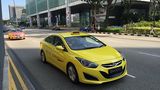 Taxis auf den Straßen von Singapur