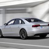 Audi S8 Plus - mit kleinem Heckspoiler