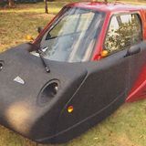 2,6 Liter Benzin verbraucht er.