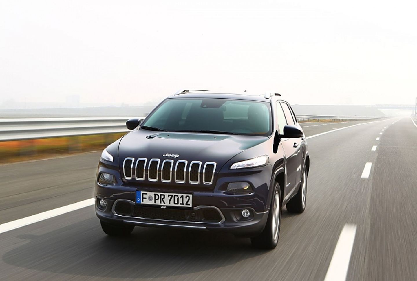 Der Jeep Cherokee 2.2 MultiJet Limited schafft den Sprint von null auf 100 km/h in 8,5 Sekunden