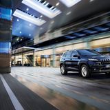 Der Jeep Cherokee 2.2 MultiJet Limited wiegt rund zwei Tonnen