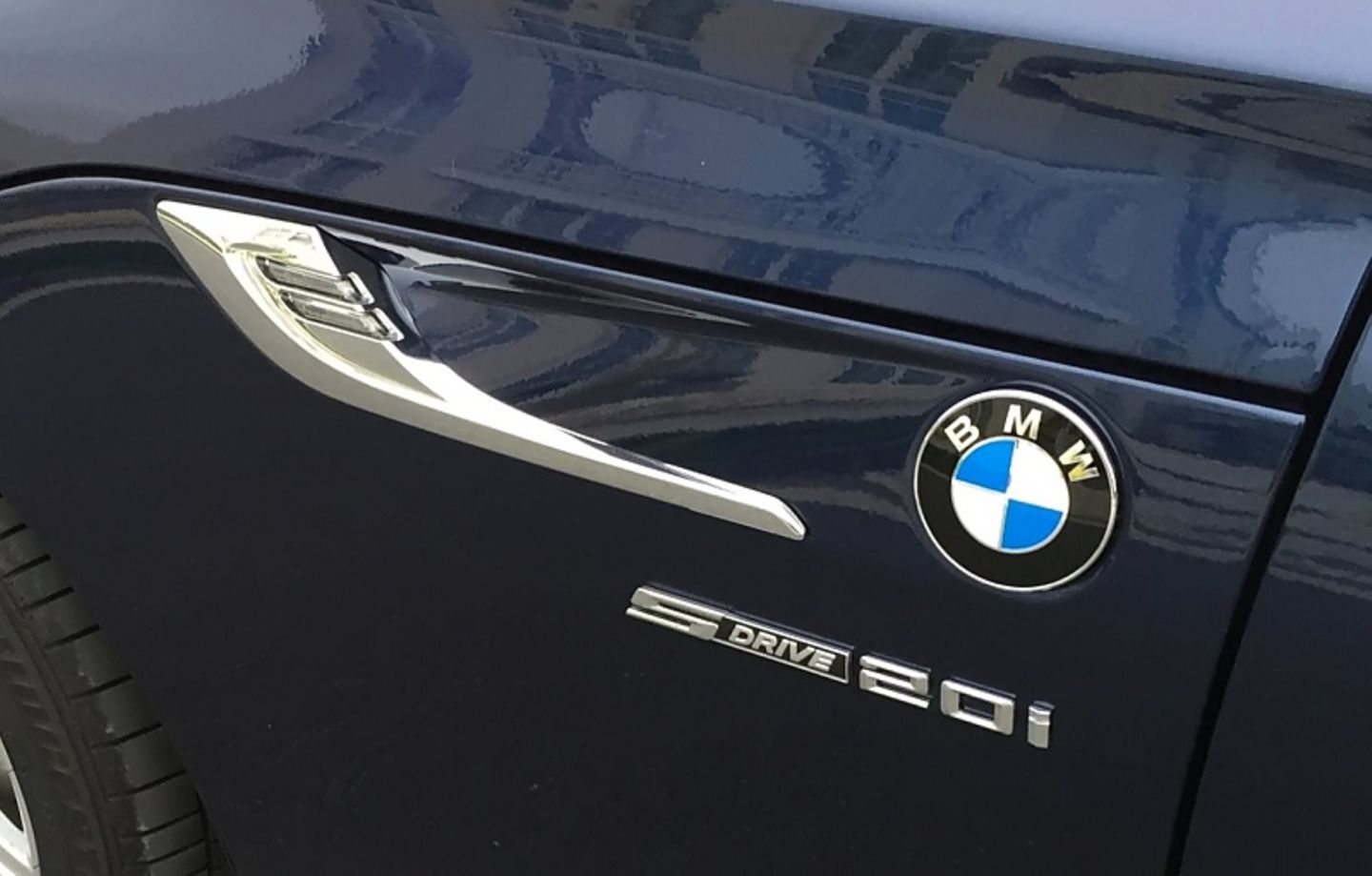 BMW Z4 sDrive 20i - 184 PS und 270 Nm sorgen für Laune