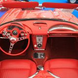 Diese schöne Corvette kommt unter den Hammer.