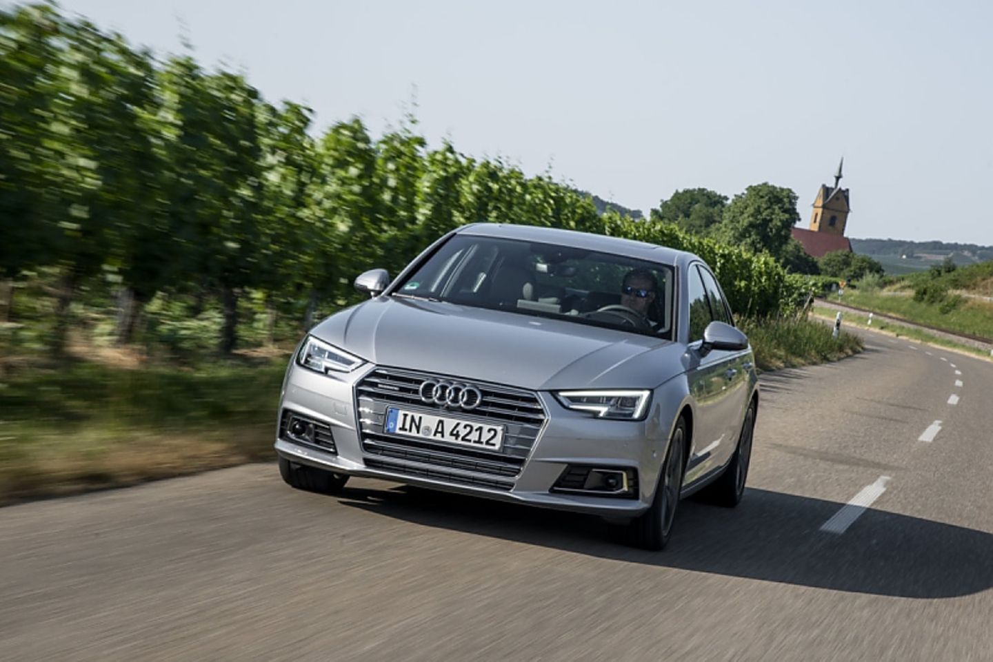 Der Audi A4 1.4 TFSI Jahrgang 2016 - startet bei knapp 30.000 Euro