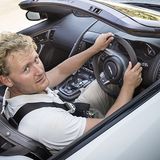 Redakteur Marcel Sommer im neuen Jaguar F-Type Project 7.
