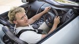 Redakteur Marcel Sommer im neuen Jaguar F-Type Project 7.