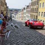 Schöne Autos vor ebenso ansehnlicher Kulisse