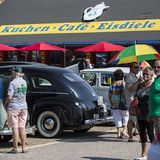 Auf den Parkplätzen herrschte dichtes Gedränge