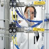 Um die Handhabung des Bio-Treibstoffs zu erleichtern, setzt man auf Varianten, die bereits flüssig vorliegen