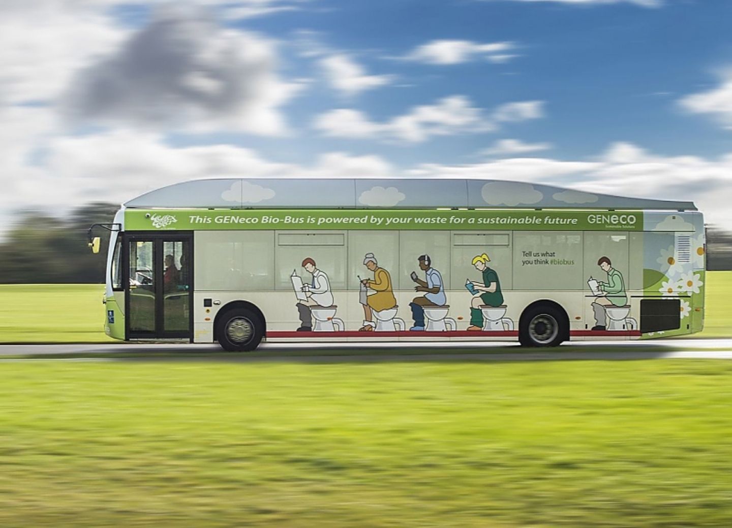 In Großbritannien fährt ein Bus mit Gas, das aus Essensresten und menschlichen Exkrementen hergestellt wird