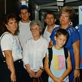 Eins schrecklich nette Familie