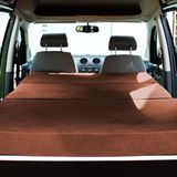 1,10 Meter mal 1,95 Meter Liegefläche sind es im Hochdach-Kombi.