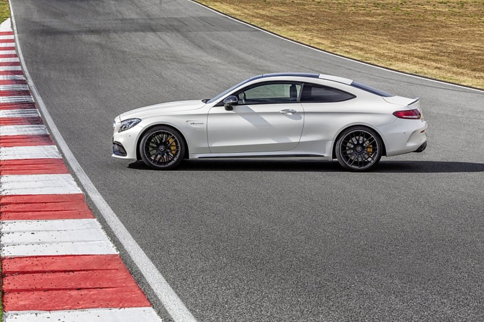 Mercedes C 63 AMG Coupé 2016 Mercedes C 63 AMG Coupé 2016