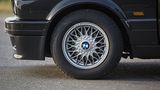 Speichenfelgen im Stil der 80er