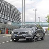 Der Volvo V60 Cross Country hat ein markantes Aussehen, dass auch in der Stadt auffällt