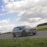 Der gefahrene Volvo V60 Cross Country mit Top-Ausstattung und dem 190-PS-Diesel schlägt mit 60.495 Euro zu Buche