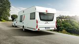 Mit dem Bürstner Premio rollt ein frisch gemachter Mittelklasse-Caravan nach Düsseldorf.