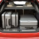 Der Kofferraum ist mit einem Volumen von 500 Liter bis 1.400 Liter größer, als man zunächst annimmt