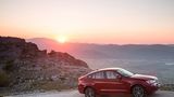 Der BMW X4 30d wiegt gut 1.8 Tonnen