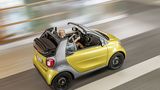 Zum Start gibt es das Smart Fortwo Cabrio mit zwei Motorvarianten mit 52 kW / 71 PS sowie 66 kW / 90 PS