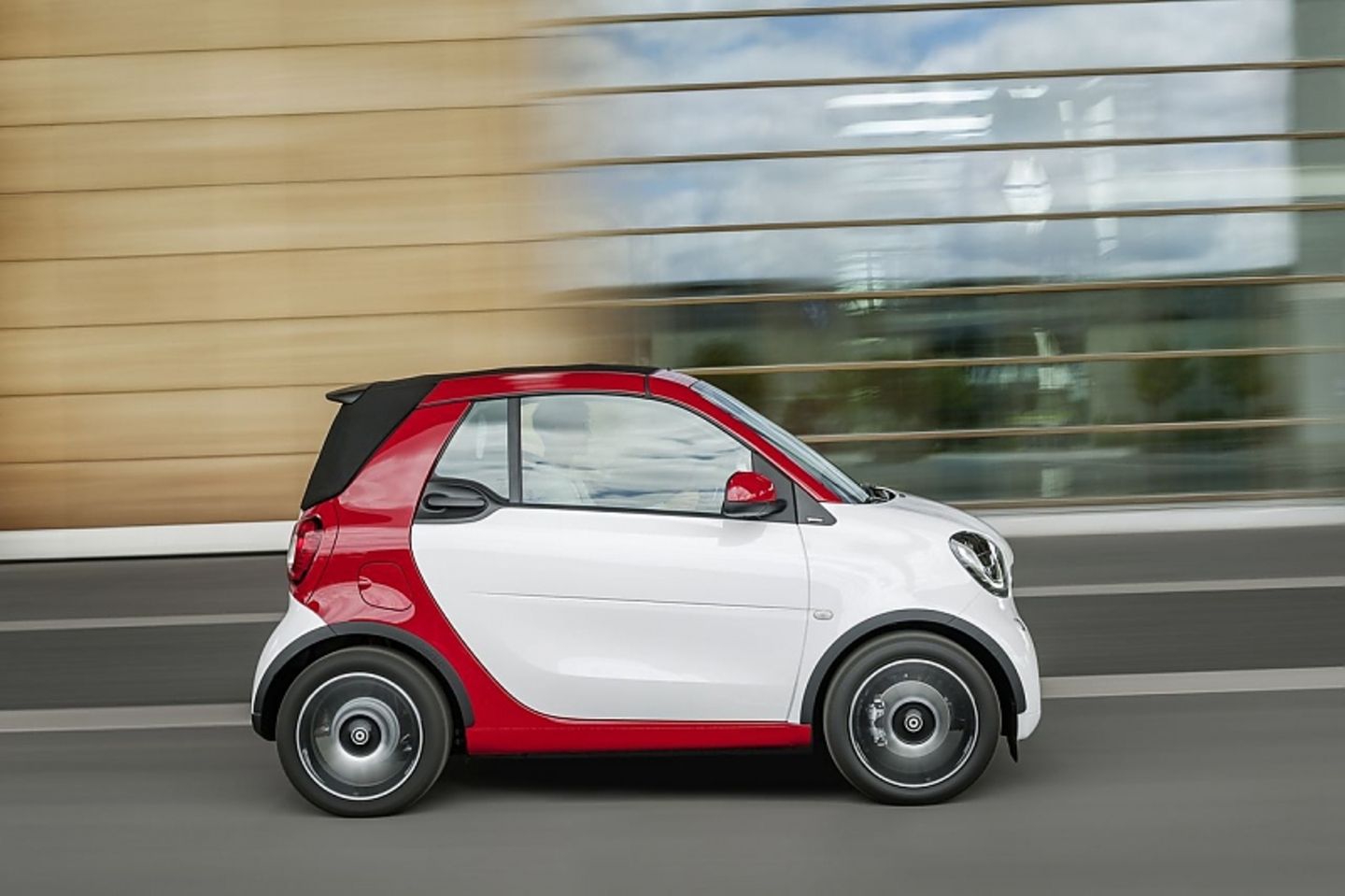 Das Smart Fortwo Cabrio gibt es in drei Ausstattungslinien