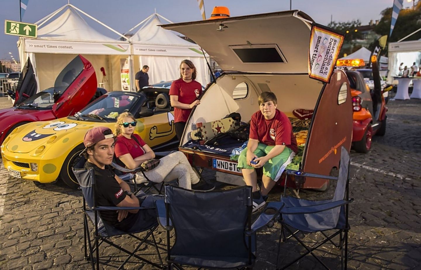 Auch ein Wohnwagen-Gespann nimmt bei den Smart Times 2015 teil