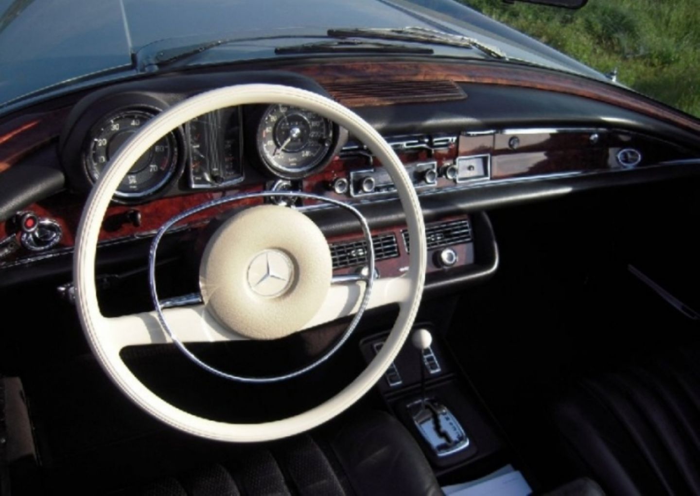Mercedes 280 SE 3.5 Cabriolet
