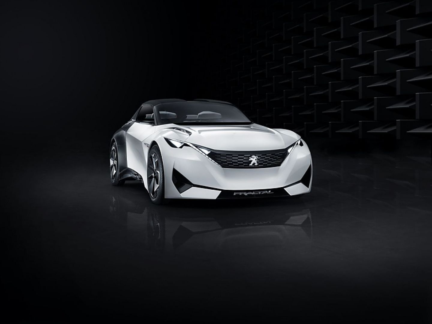Der Peugeot Fractal wird von zwei E-Motoren angetrieben