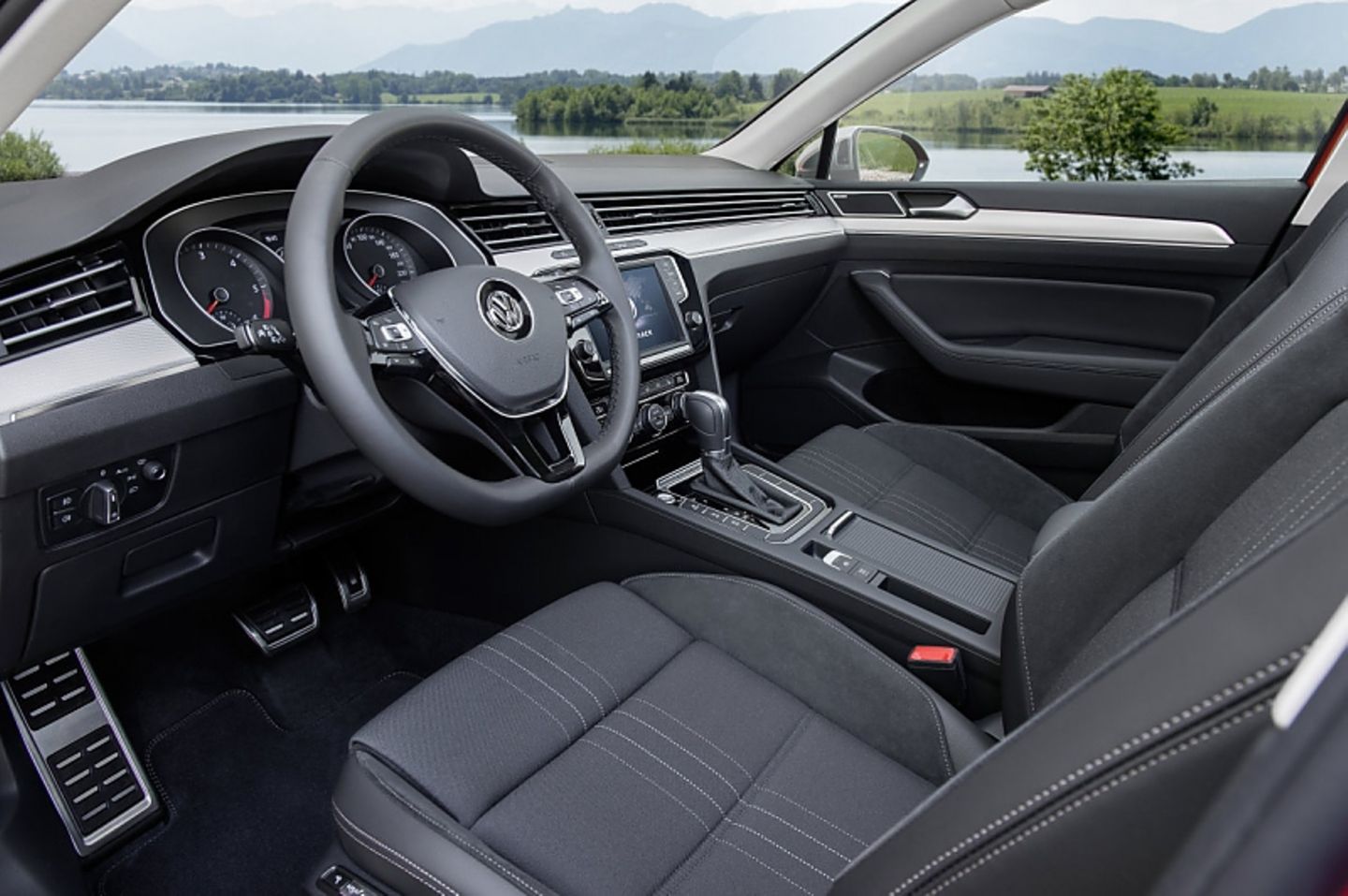 Der Innenraum des VW Passat Alltrack 2.0 TDI 4motion