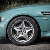 Auffällige Sternenfelgen gehören dazu