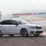 Das Grau steht dem Skoda Octavia RS 230 gut