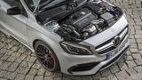Das 2,0 Liter große Vierzylinder-Aggregat leistet 381 PS.