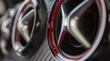 Edel und hochwertig geht es im Mercedes AMG A 45 4Matic zur Sache.