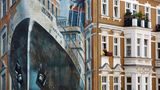 Künstler Gert Neuhaus hat das riesige Schiff "Phoenix" auf dieser Berliner Fassade verewigt