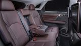 Auch hinten lässt es sich im Lexus RX 450h reisen