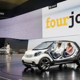 Mercedes am Vorabend der IAA 2013 in der Frankfurter Festhalle