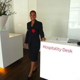 Die Mitarbeiter sind mindestens 18 Jahre alt. Eine Obergrenze gibt es nicht. Die derzeit älteste topteamerin ist 64 Jahre alt.